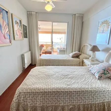 Zafiro Piso 14 Av. Costablanca Playa De San Juan